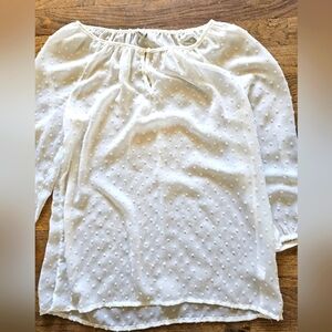 Old Navy White 3/4 Sleeve Textured Blouse